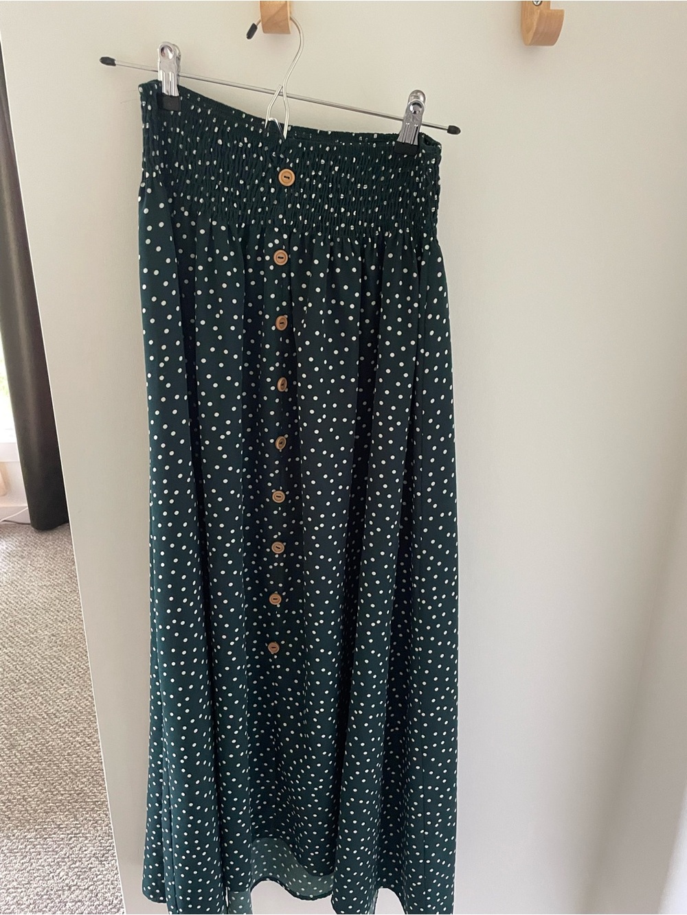 Dark Green High-Low Polka Dot Button-Front Skirt - Picture 2 of 4